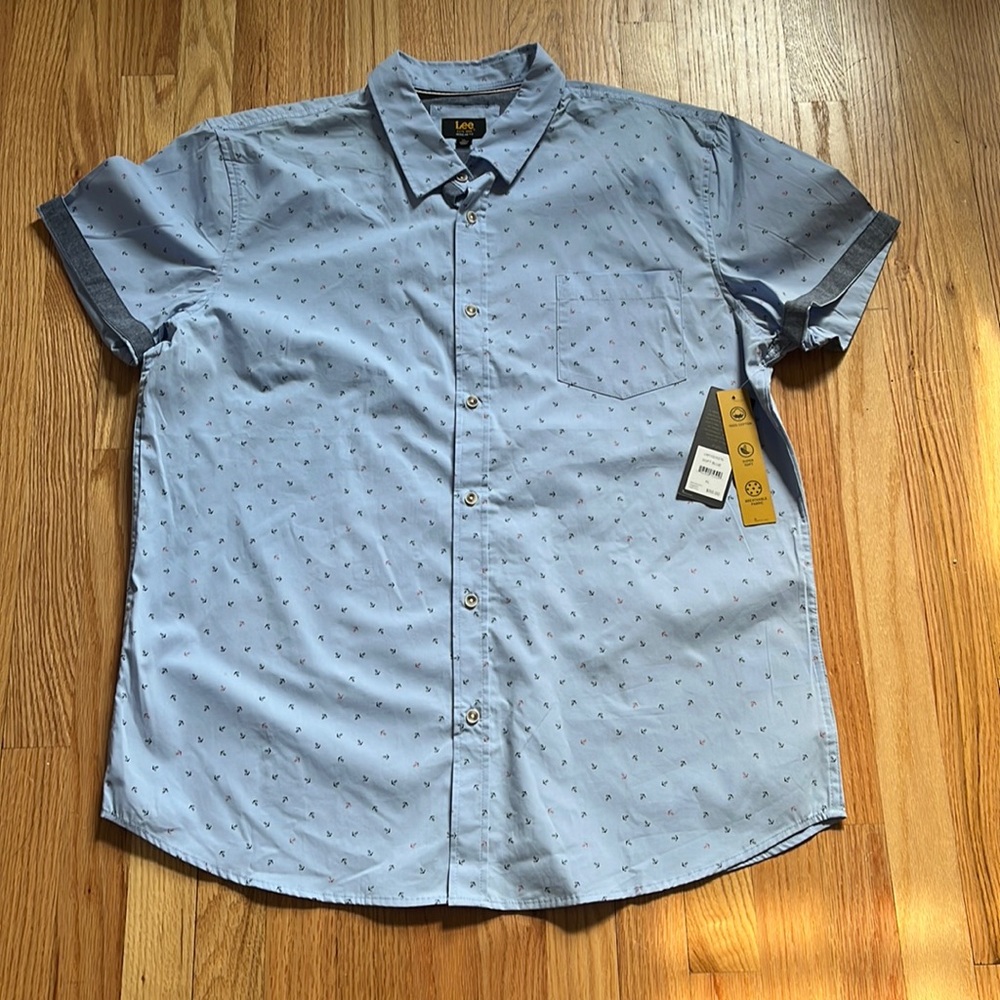 Men’s casual shirt